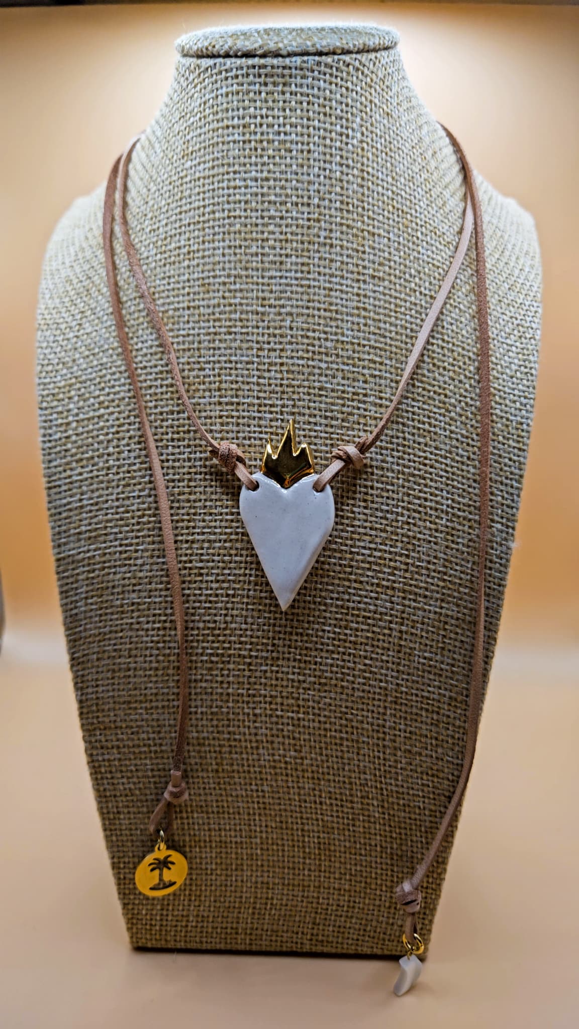 Collar Corazon Rey