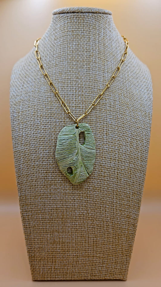 Collar Folha Tropical